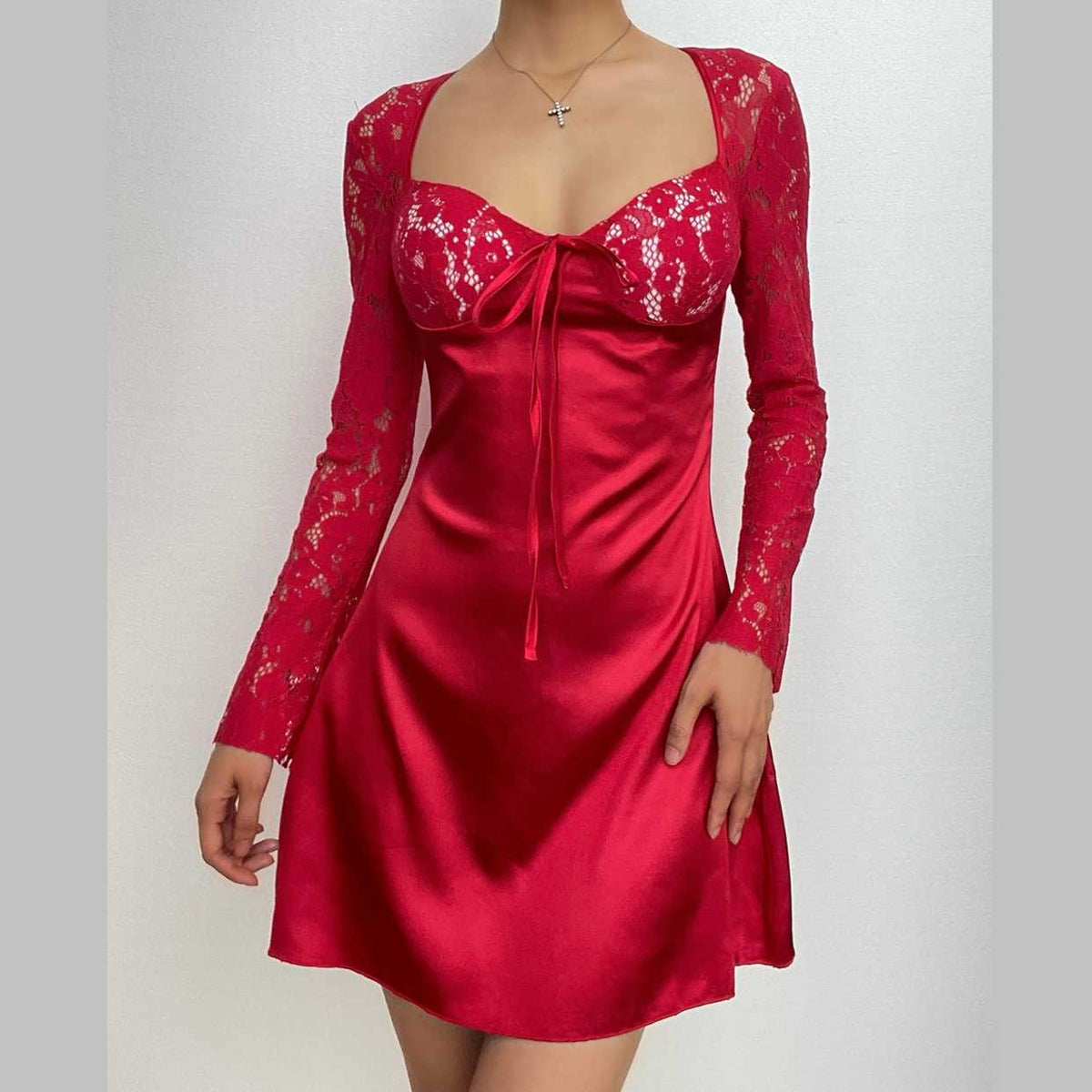 Lace zip-up long sleeve patchwork padded mini dress