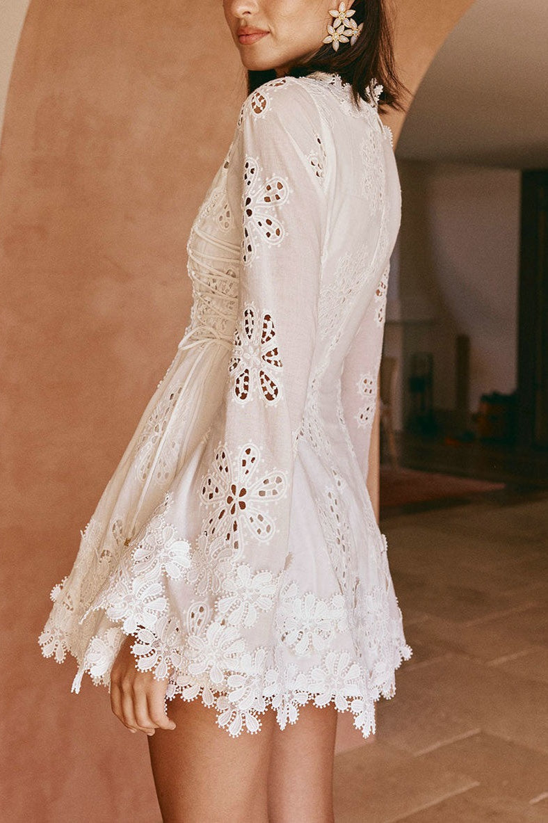 Lace Trim V Neck Bodycon Lace Dress - View 3