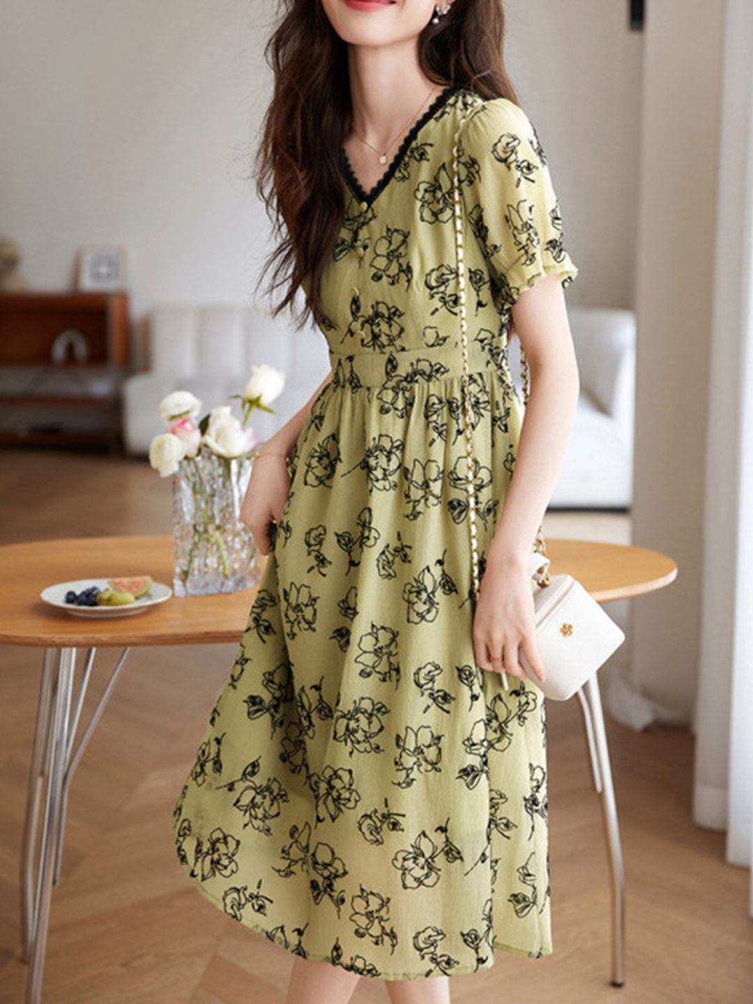 Floral Rose Print V-Neck Lace Trim Short Sleeve Midi Dress - View 2