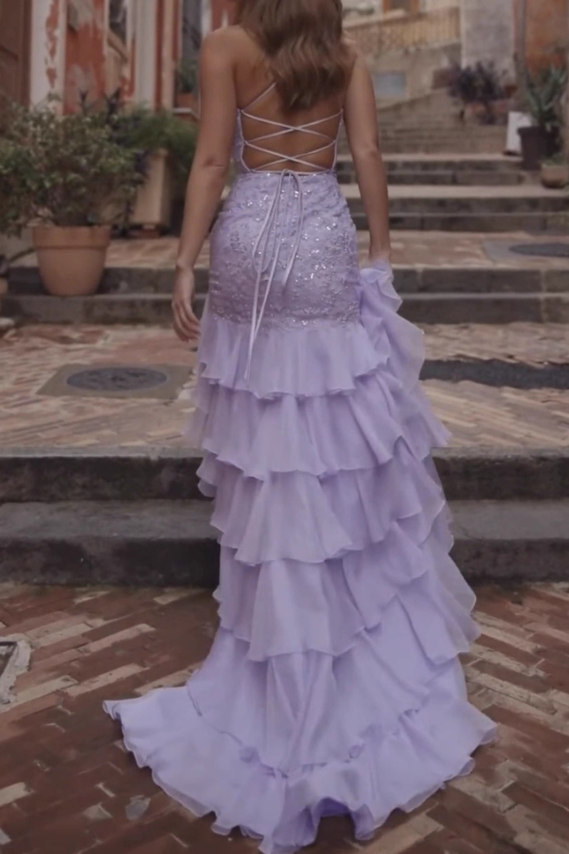 Floral Lace Spaghetti Strap V-Neck Tiered Mermaid Prom Gown - View 3