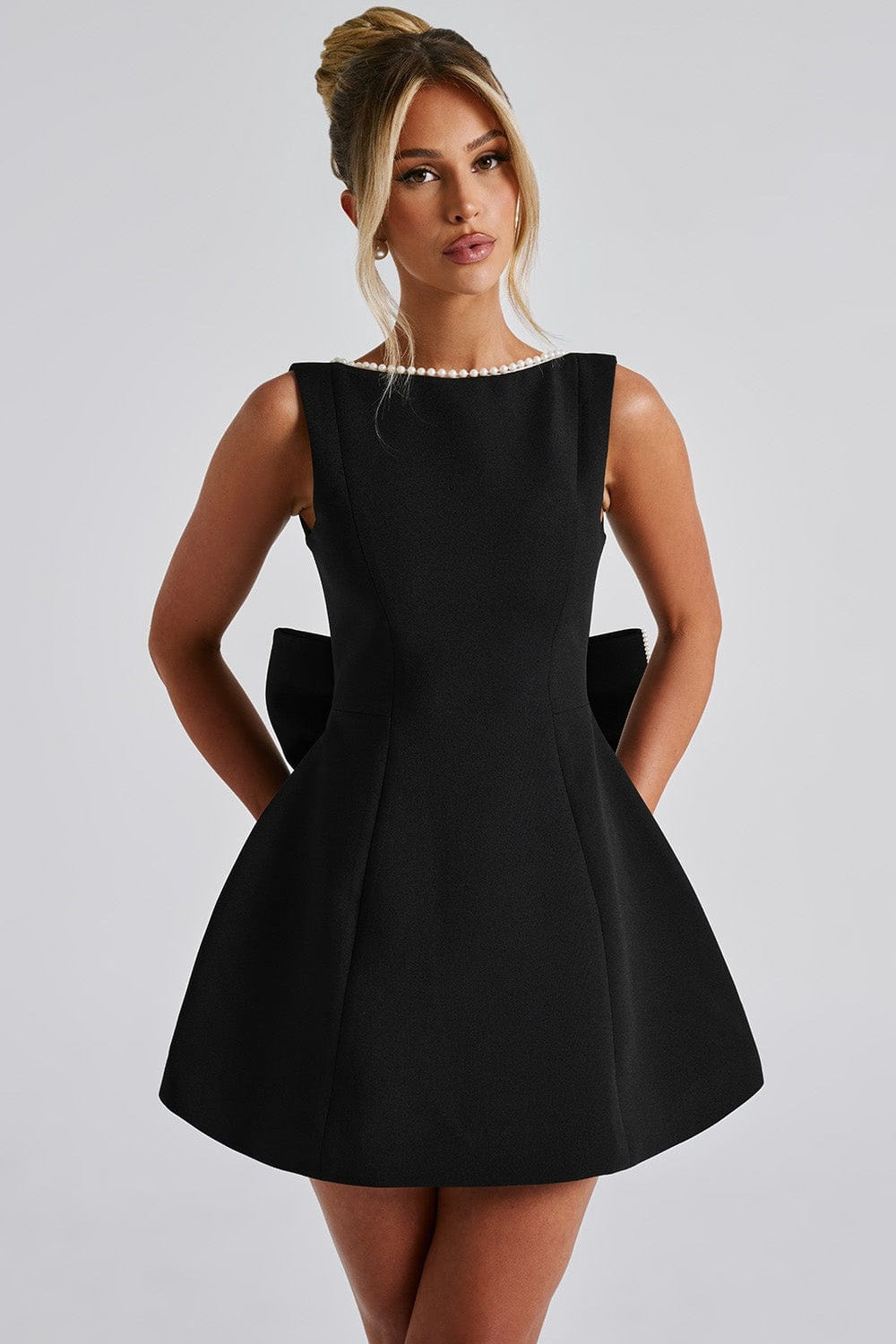 Cecila Bowknot Pearl Backless Mini Dress in White - View 7