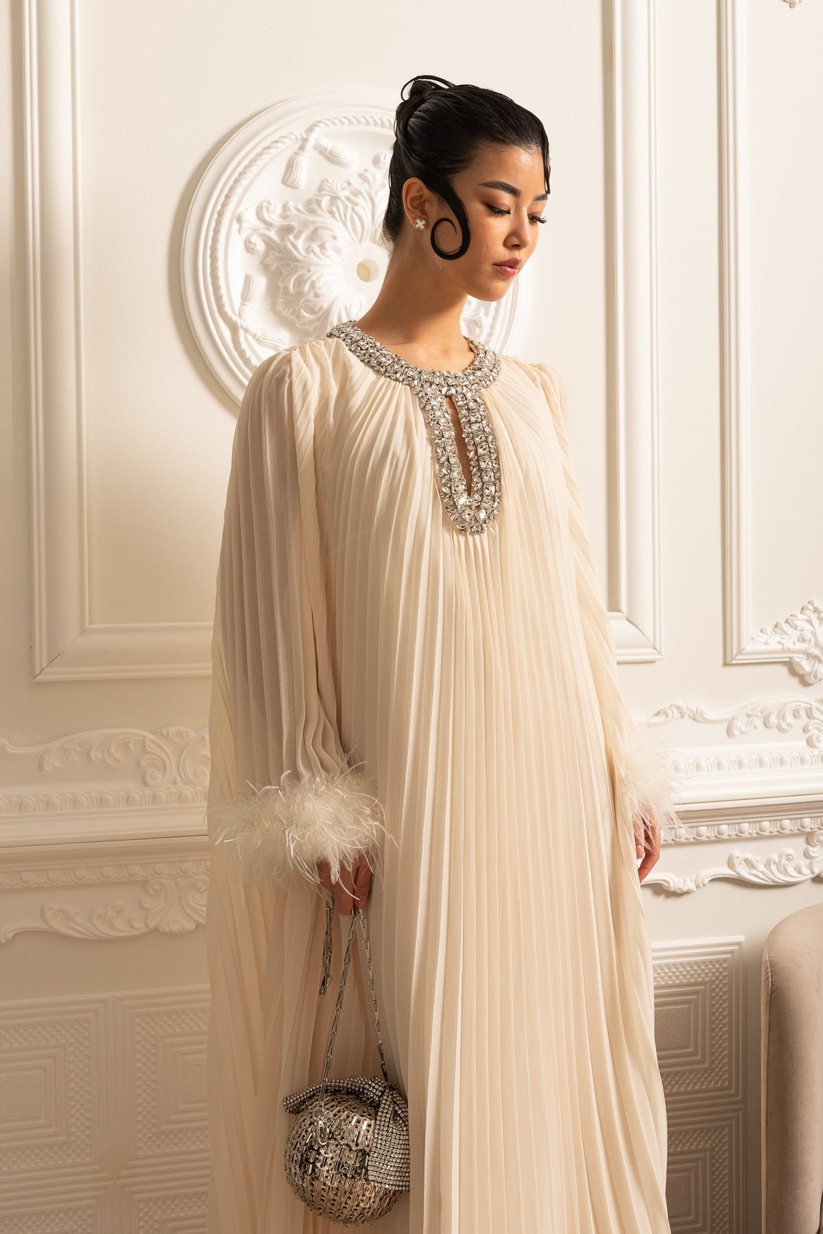 Feather Cuff Pleated Bishop Sleeve Keyhole Rhinestone Maxi Gown - View 9