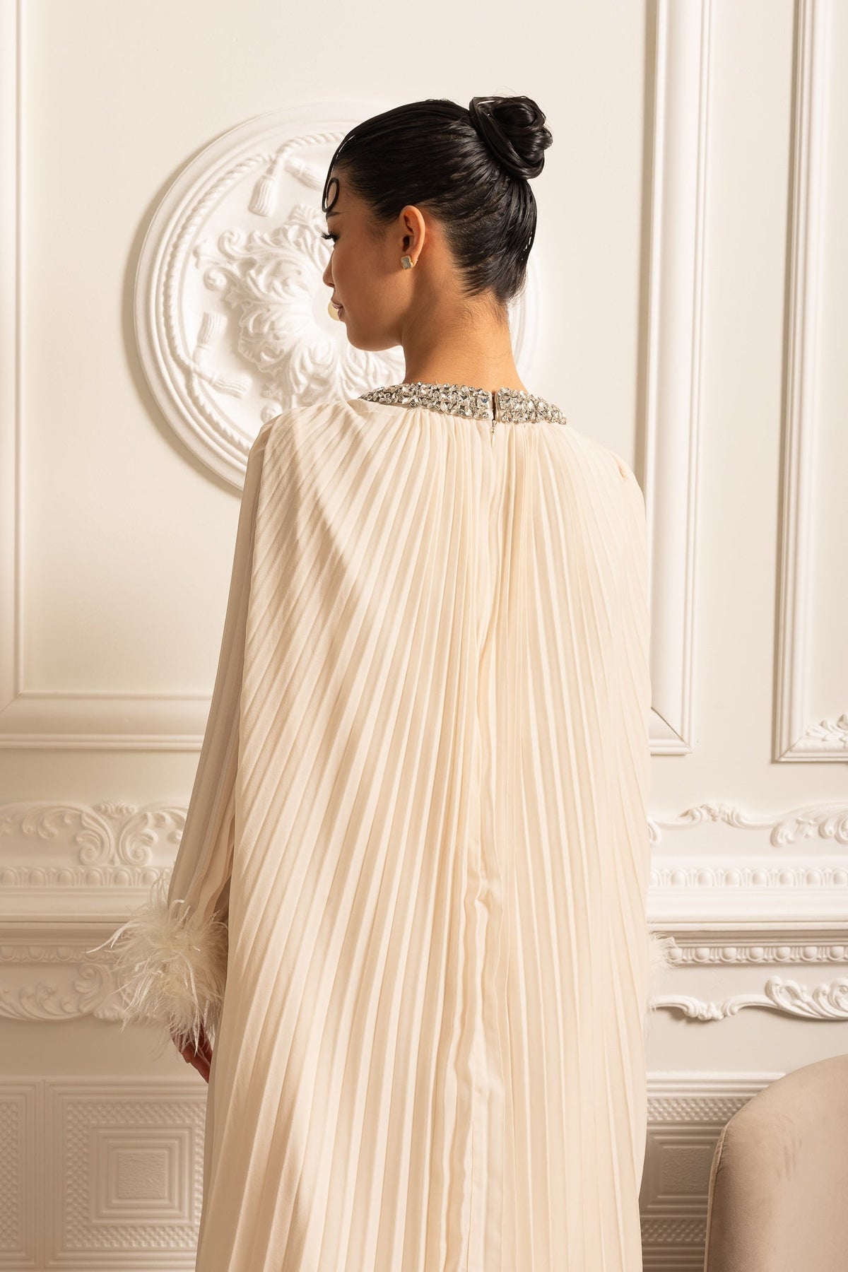Feather Cuff Pleated Bishop Sleeve Keyhole Rhinestone Maxi Gown - View 13
