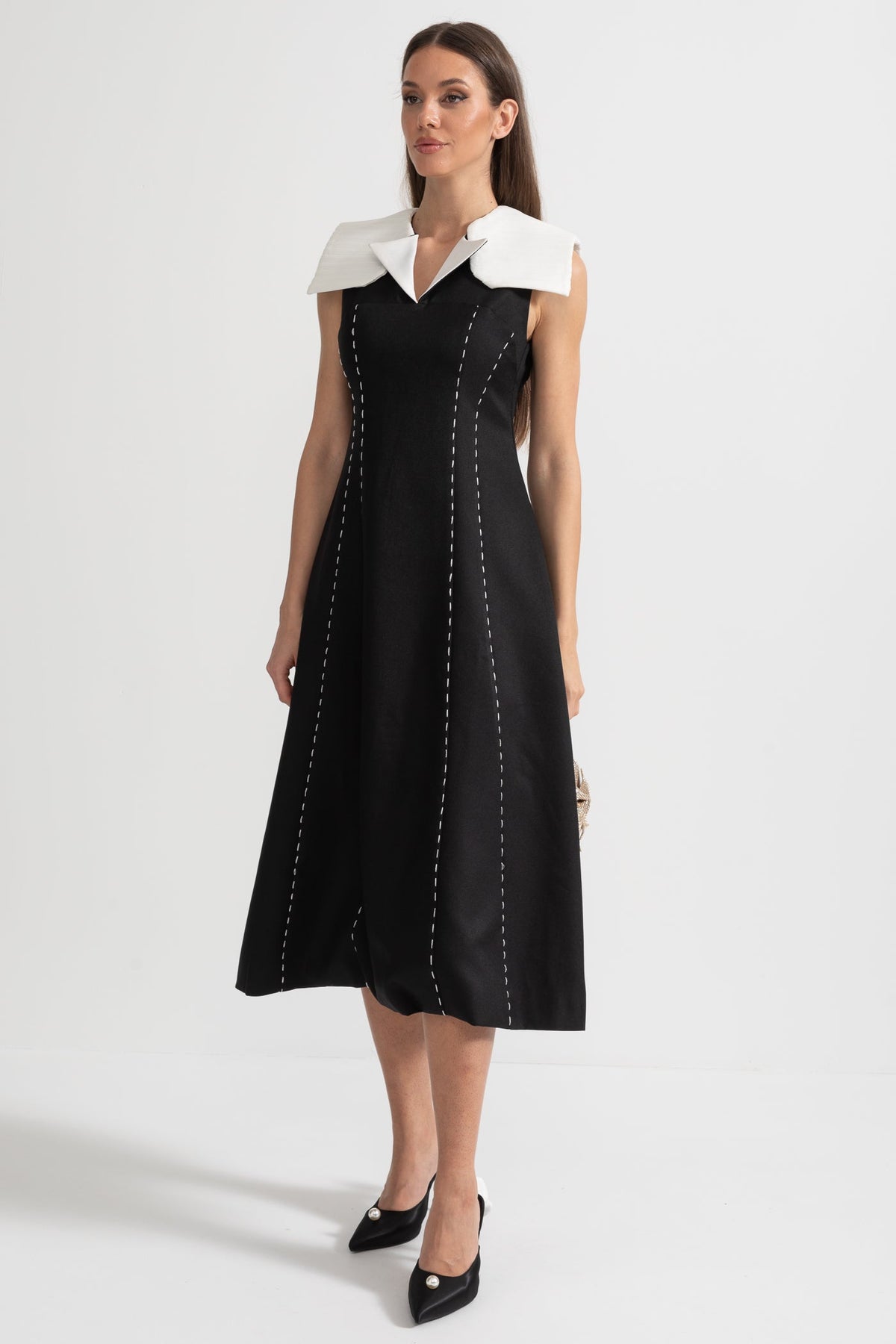 Oversized Collar Contrast Stitch Panel Sleeveless Midi Dress - View 4
