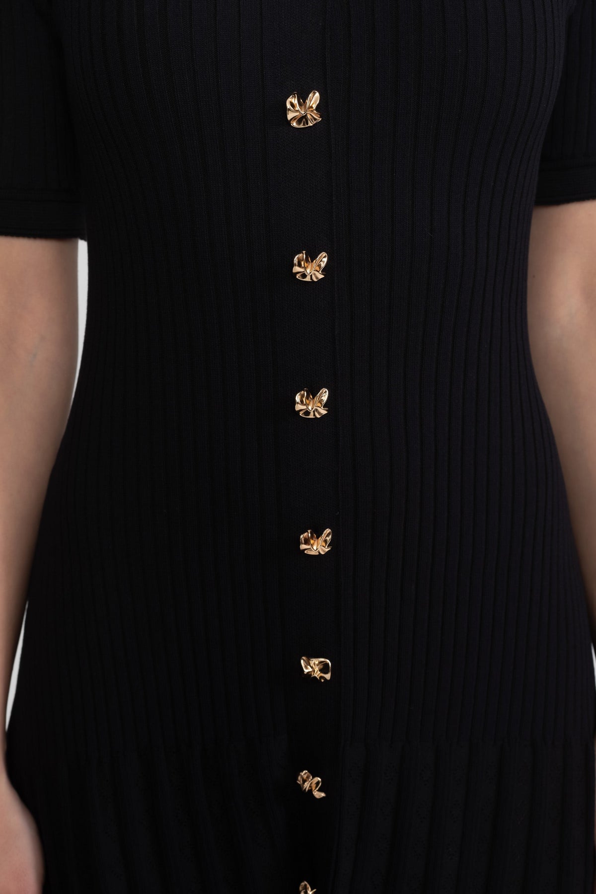 Ribbed Knit Midi Dress With Peter Pan Collar And Pleated Skirt - Black - View 5