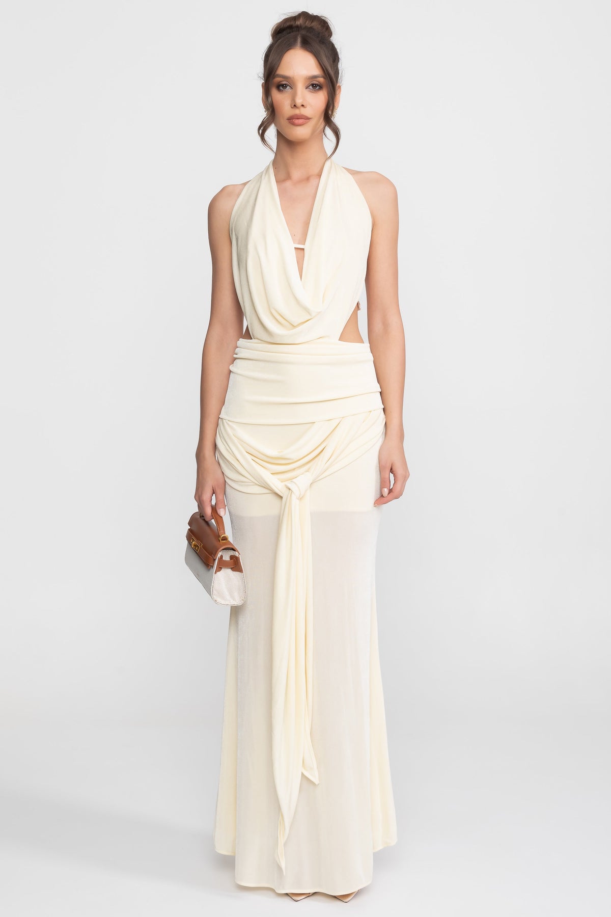 Draped Halter Gown With Ruched Side Tie Detail - Ivoire - View 2