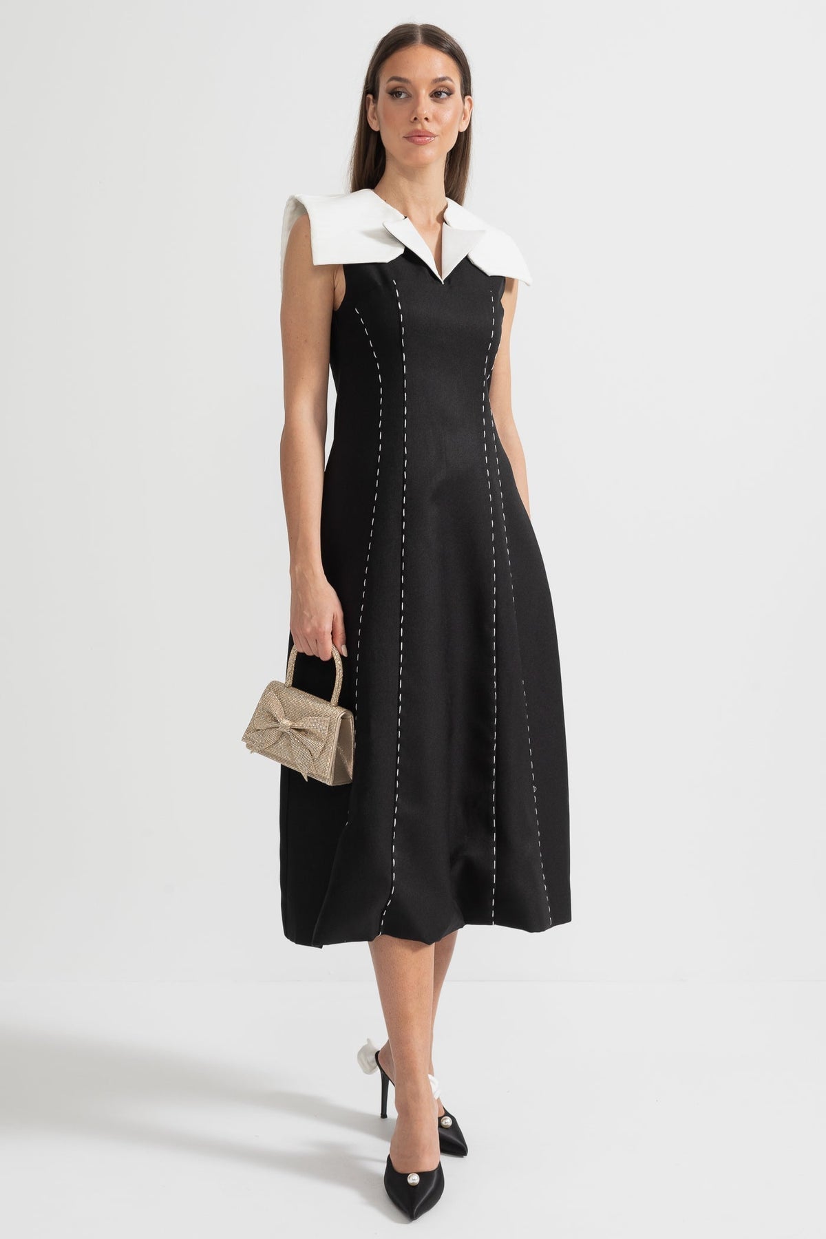 Oversized Collar Contrast Stitch Panel Sleeveless Midi Dress