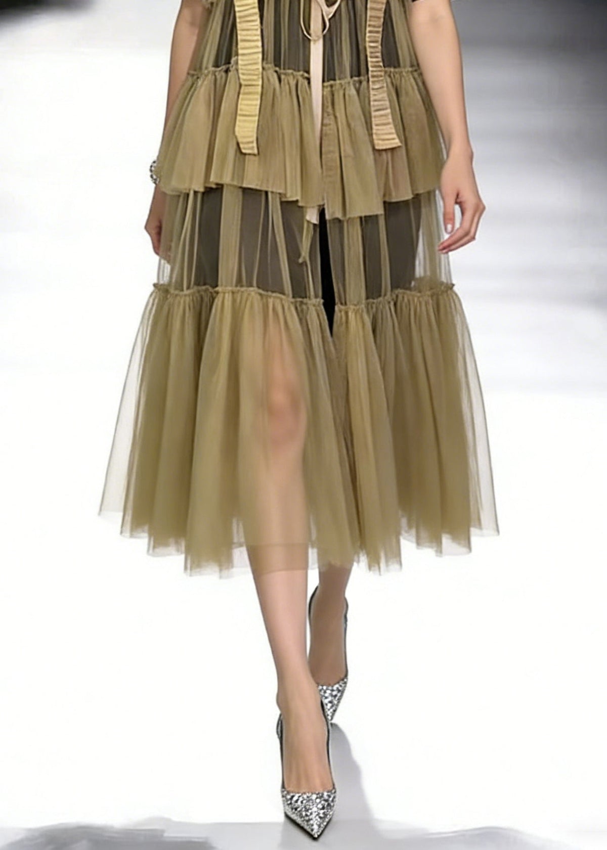 Crew Neck Short Sleeve T-Shirt Tiered Tulle Buckle Strap Set - View 4