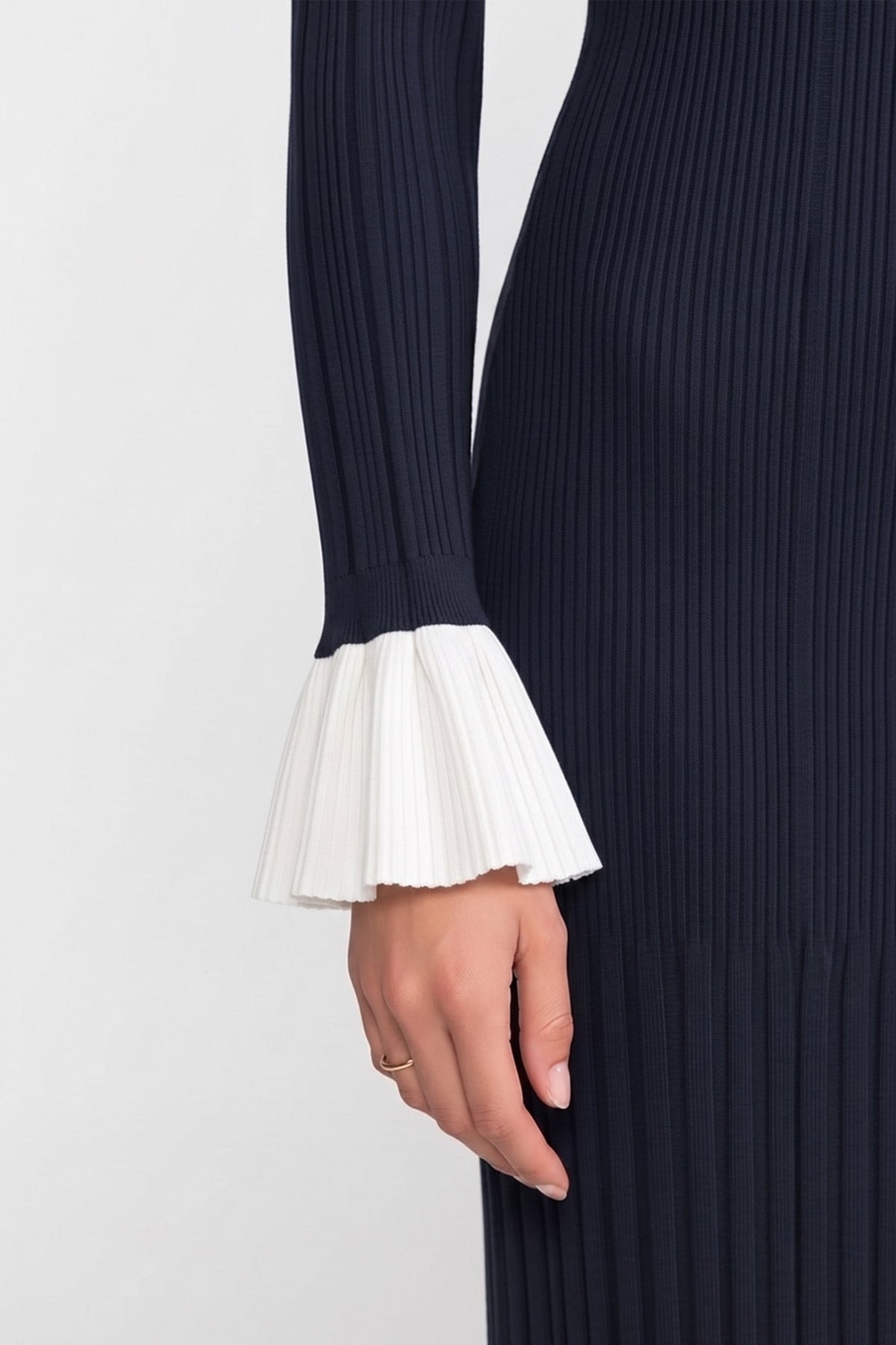 Long-Sleeve Button-Front Pleated Knit Maxi Dress - Navy - View 4