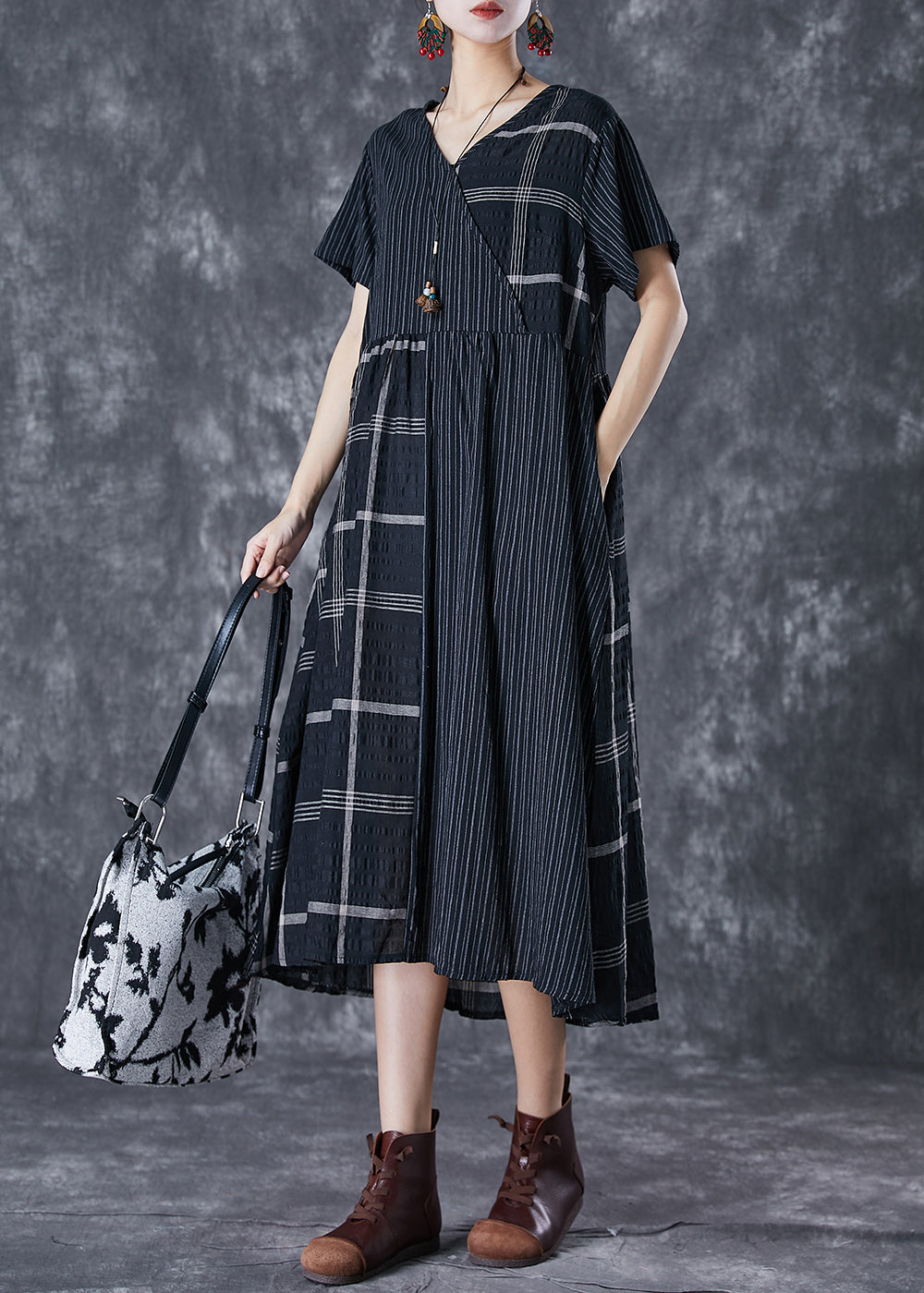 Pinstripe Windowpane Check Patchwork V-Neck Midi Dress - View 3