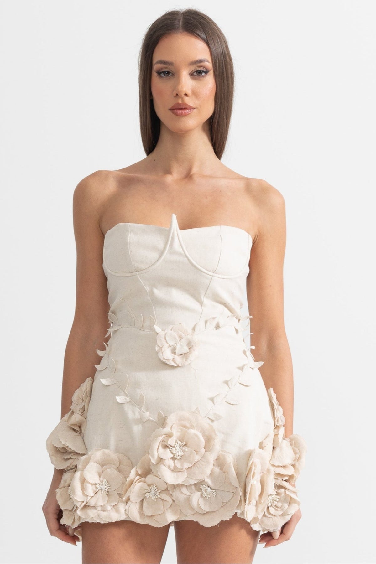 Bustier Dress With 3D Floral Appliqués - Ivoire