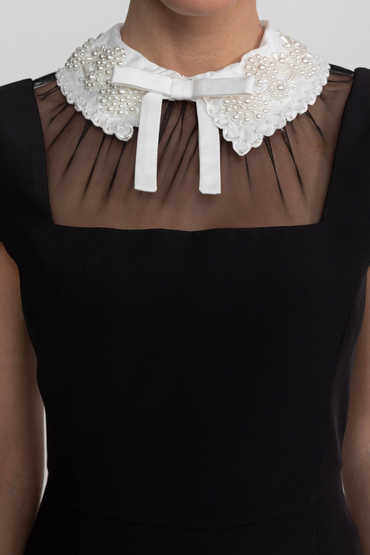 Cap Sleeve Midi Dress With Lace Collar Tie Detail - Black - View 4