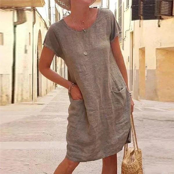 Round Neck Short Sleeve Patch Pocket Shift Mini Dress - View 4
