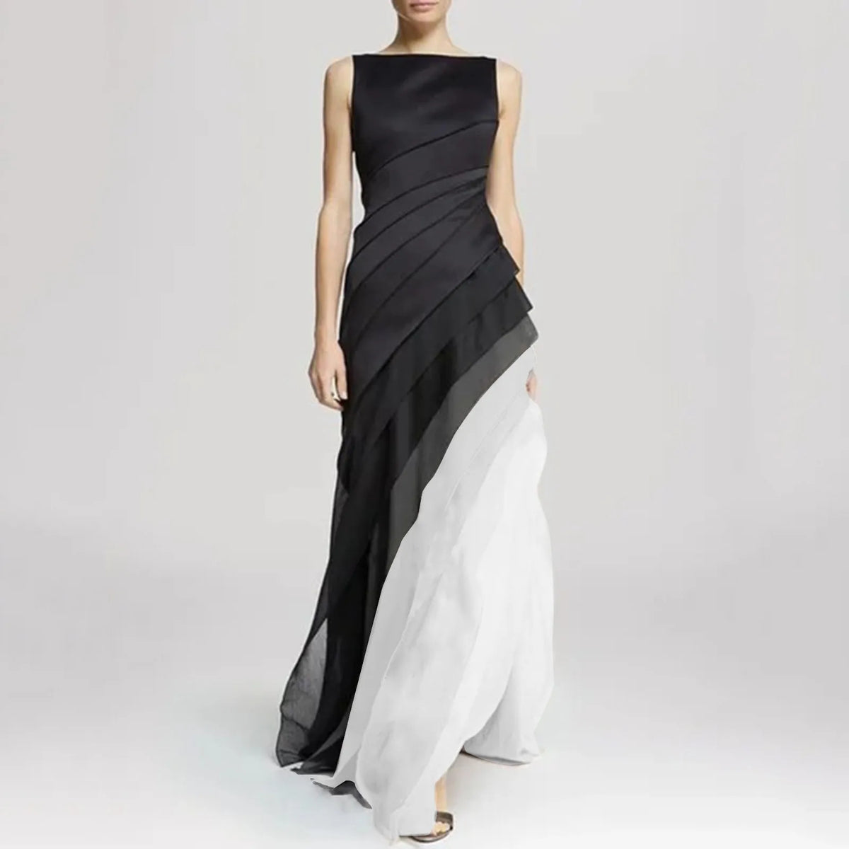 Chiffon Boat Neck Sleeveless Tiered Bias Cut Maxi Dress - View 4