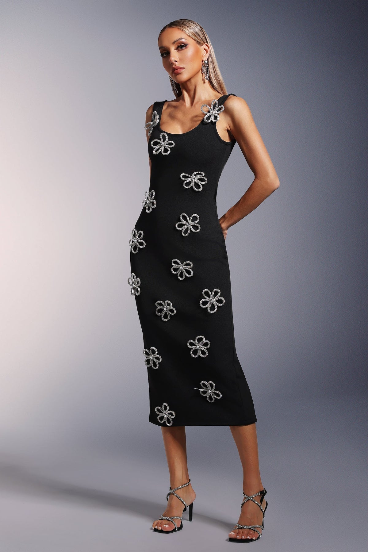 Bandage Scoop Neck Rhinestone Flower Bodycon Midi Dress - View 4