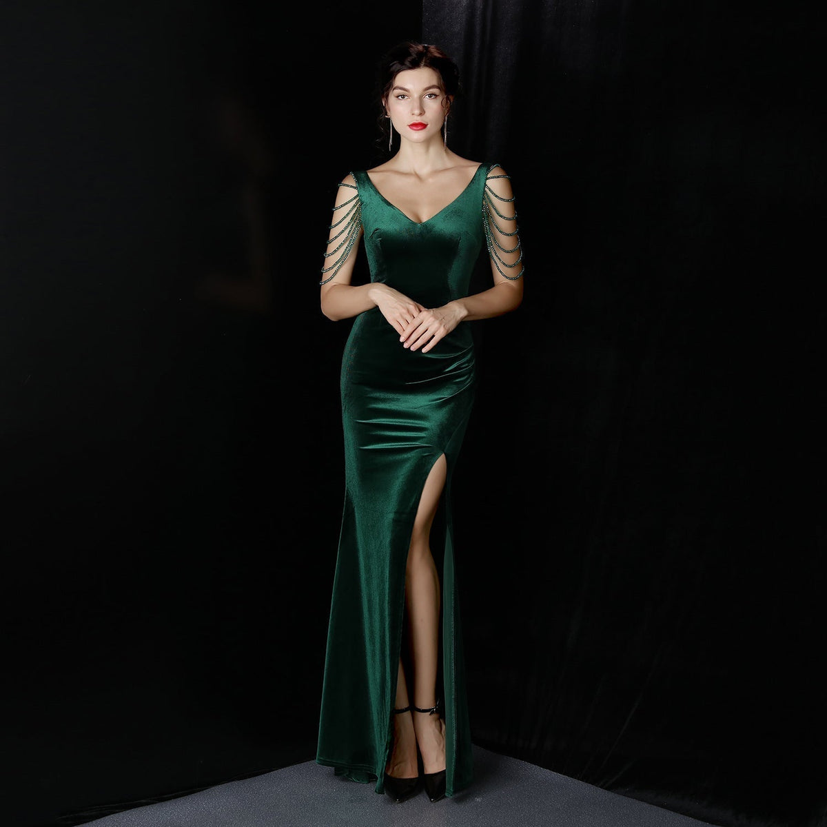 Avery Good Quality Velvet Formal Dress - Lady Occasions