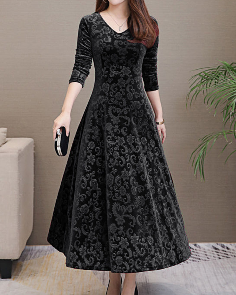 Velvet Burnout Damask V-Neck Three Quarter Sleeve A-Line Maxi Dress - View 3
