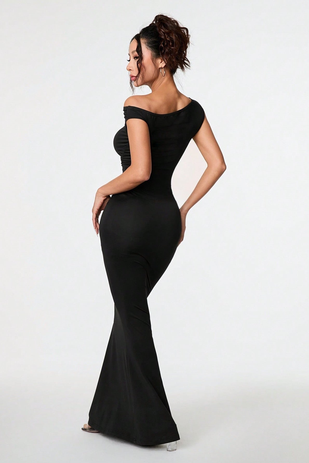 One Shoulder Ruched Mermaid Maxi Dress - View 2