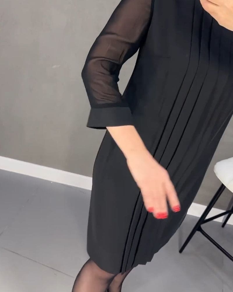 V-Neck 3/4 Sleeve Ruched Midi Dress - View 2