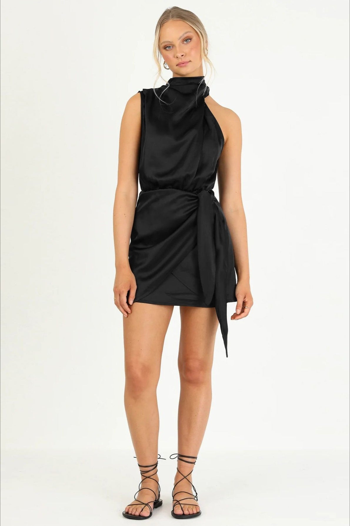 Lace Backless Deep V-Neck Long Sleeve Mini Dress - View 8