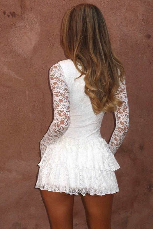Hollow Out Buttoned Bodycon Lace Dress - View 4
