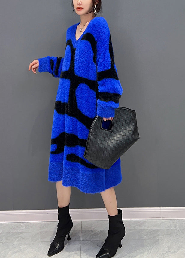 Abstract Stripe Deep V-Neck Long Sleeve Oversized Knit Mini Dress - View 3