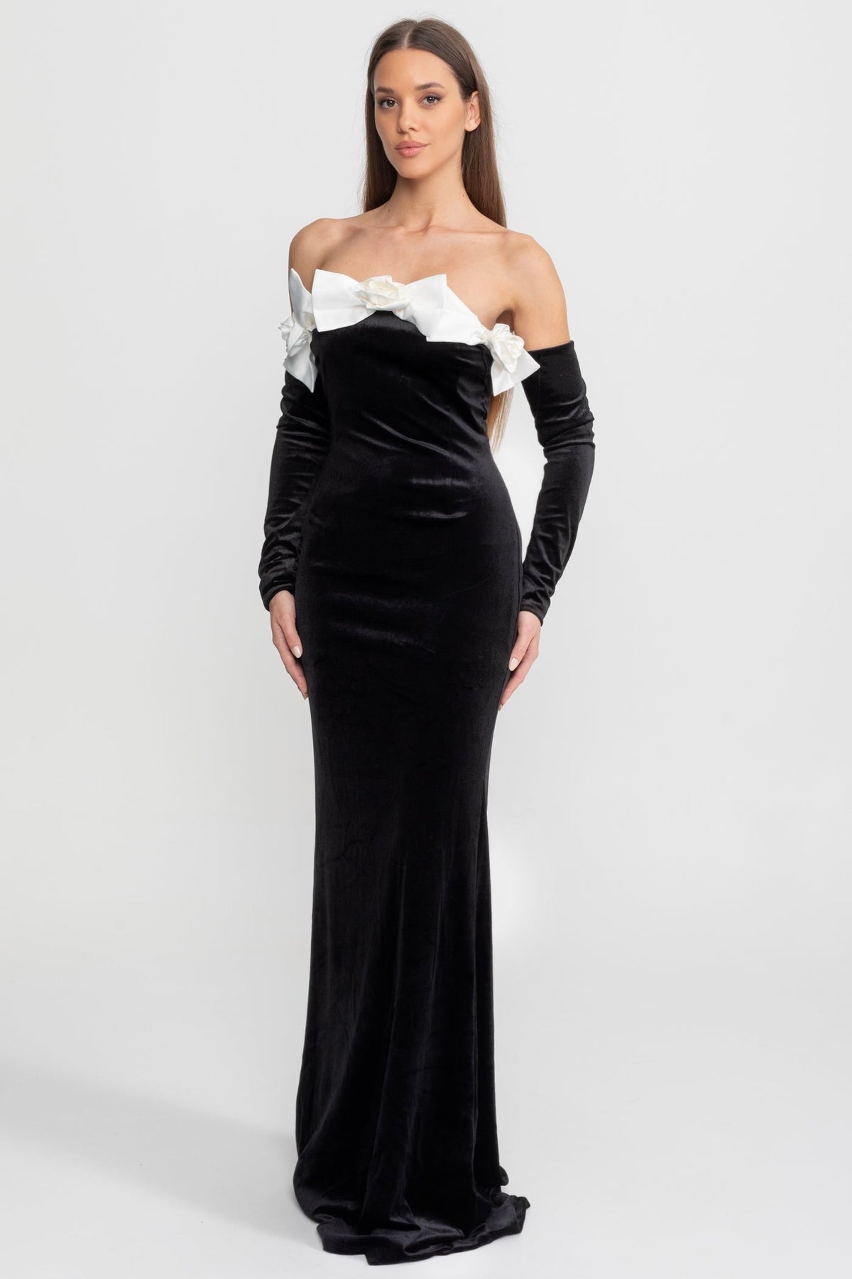 Velvet Strapless Maxi Dress with Floral Bow Appliqué – Black - View 3