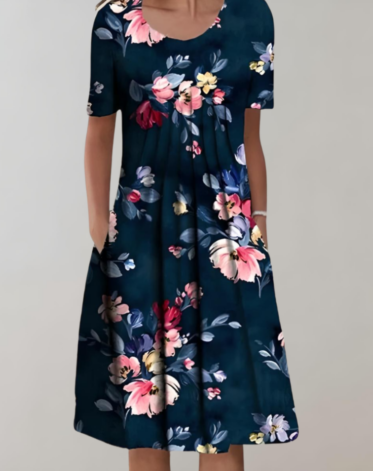 Round Neck Short Sleeve Pocket Shift Midi Dress - View 2
