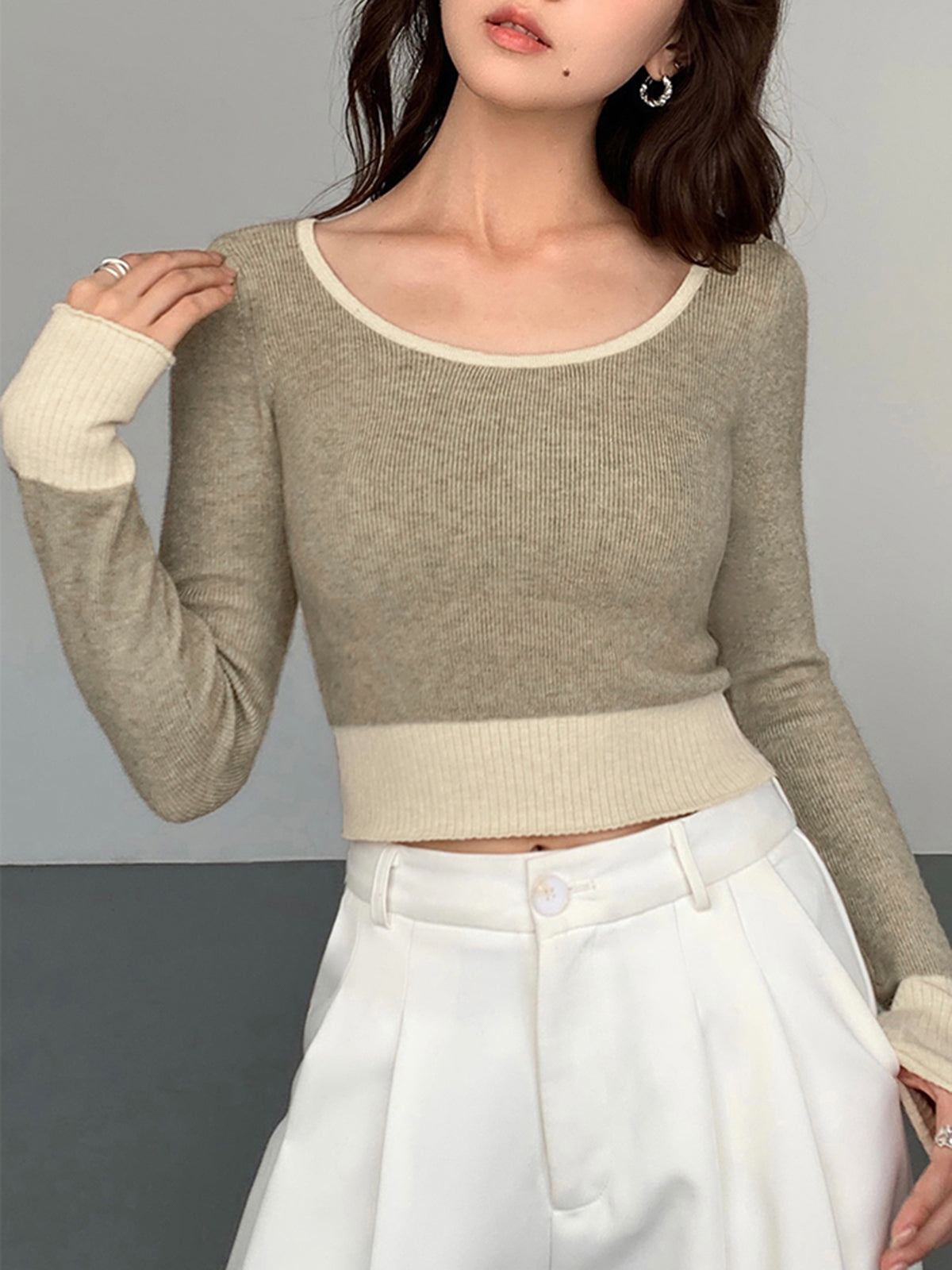 Contrast Hem Long Sleeve Crop Knit Top