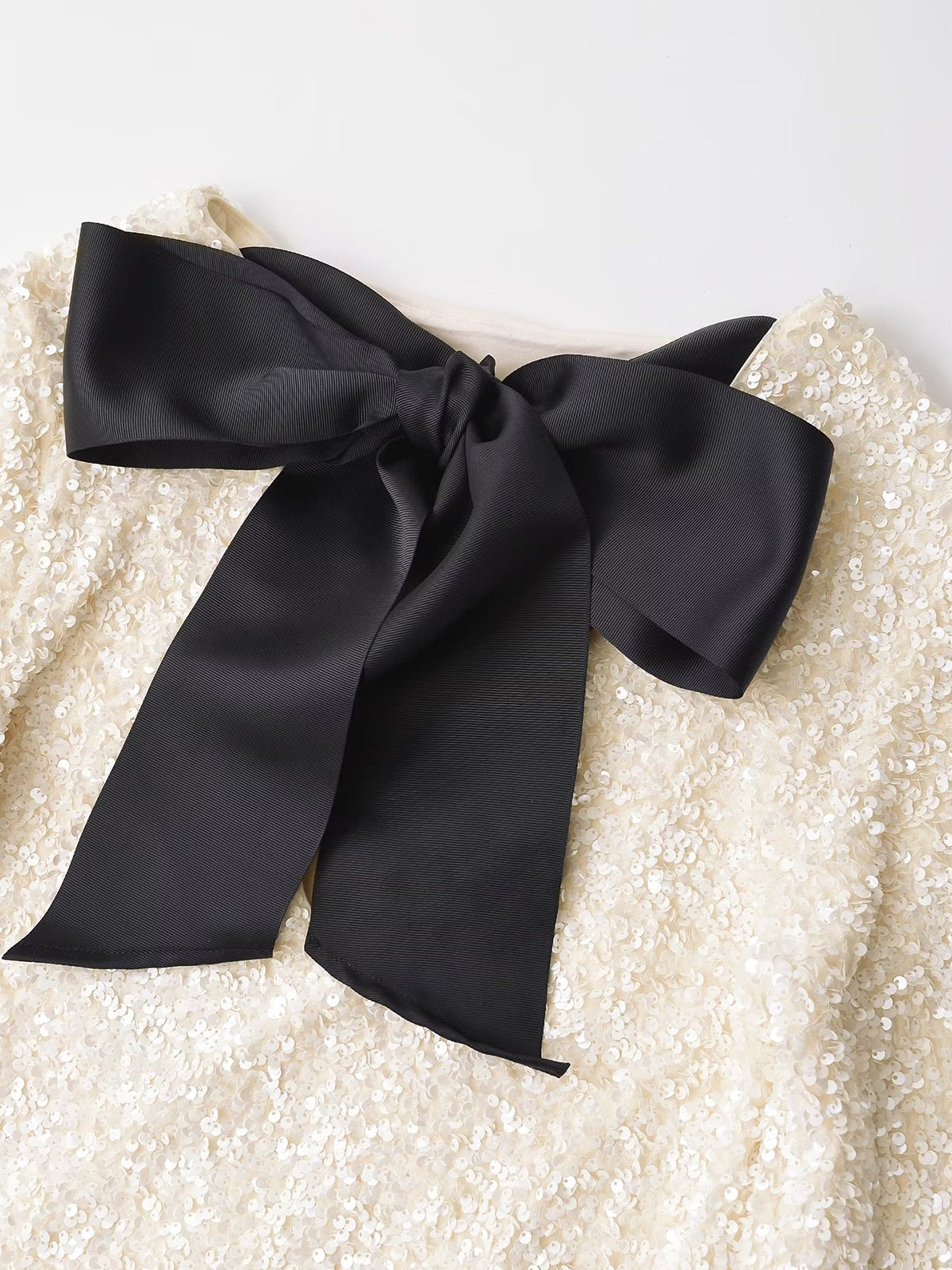 Sequin Bow Neck Long Sleeve Swing Mini Dress - View 4