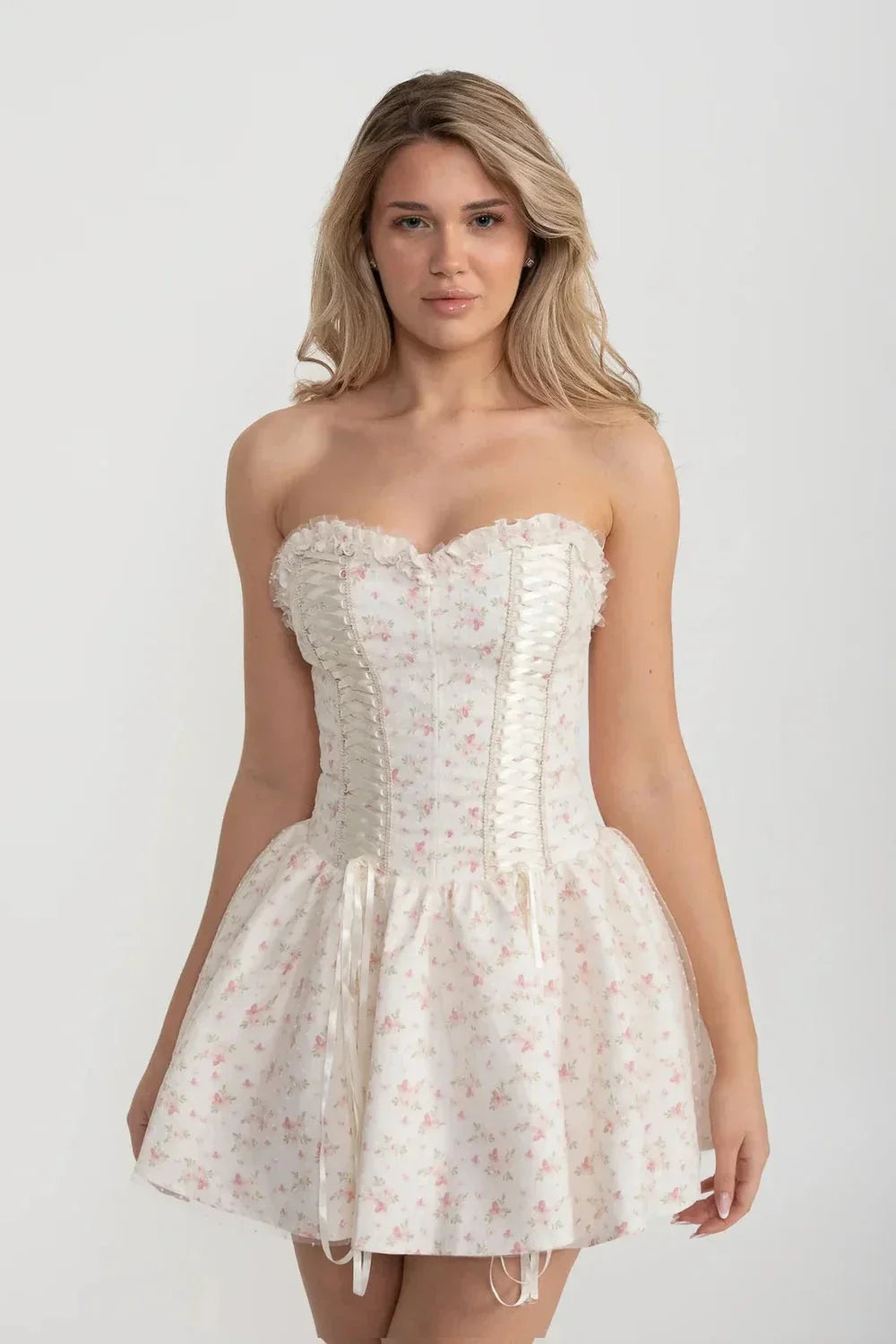 Corset Mini Dress With Sweetheart Neckline And Delicate Floral Pattern - White/Pink