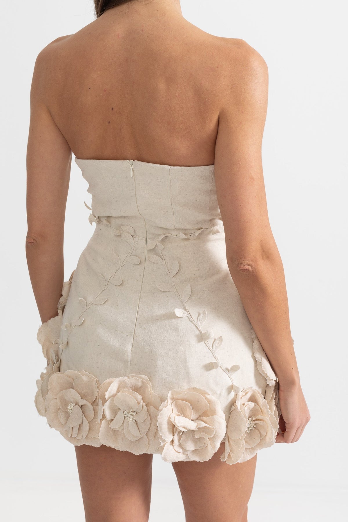 Bustier Dress With 3D Floral Appliqués - Ivoire - View 2