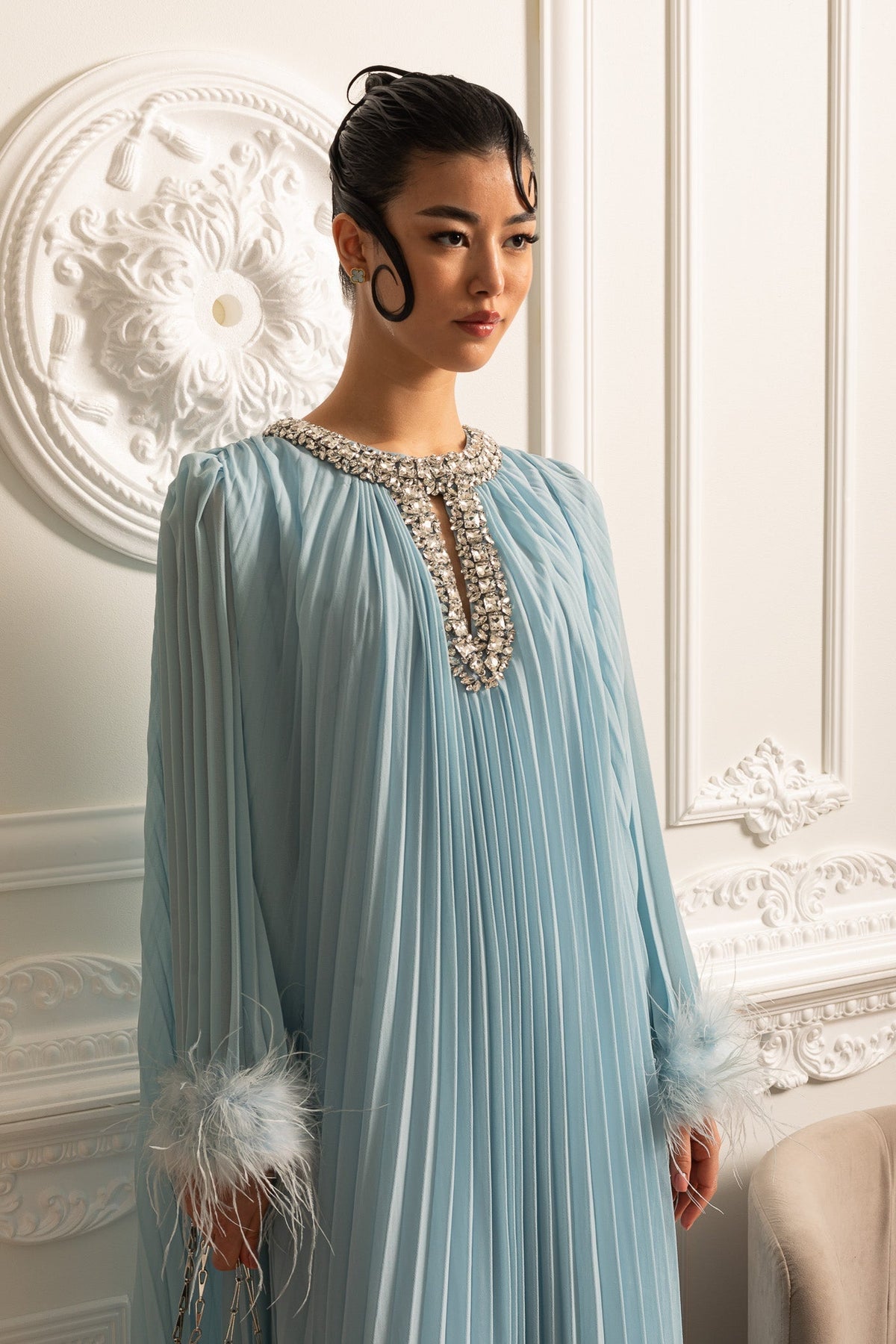Rhinestone Keyhole Neck Pleated Feather Trim Maxi Gown - View 8