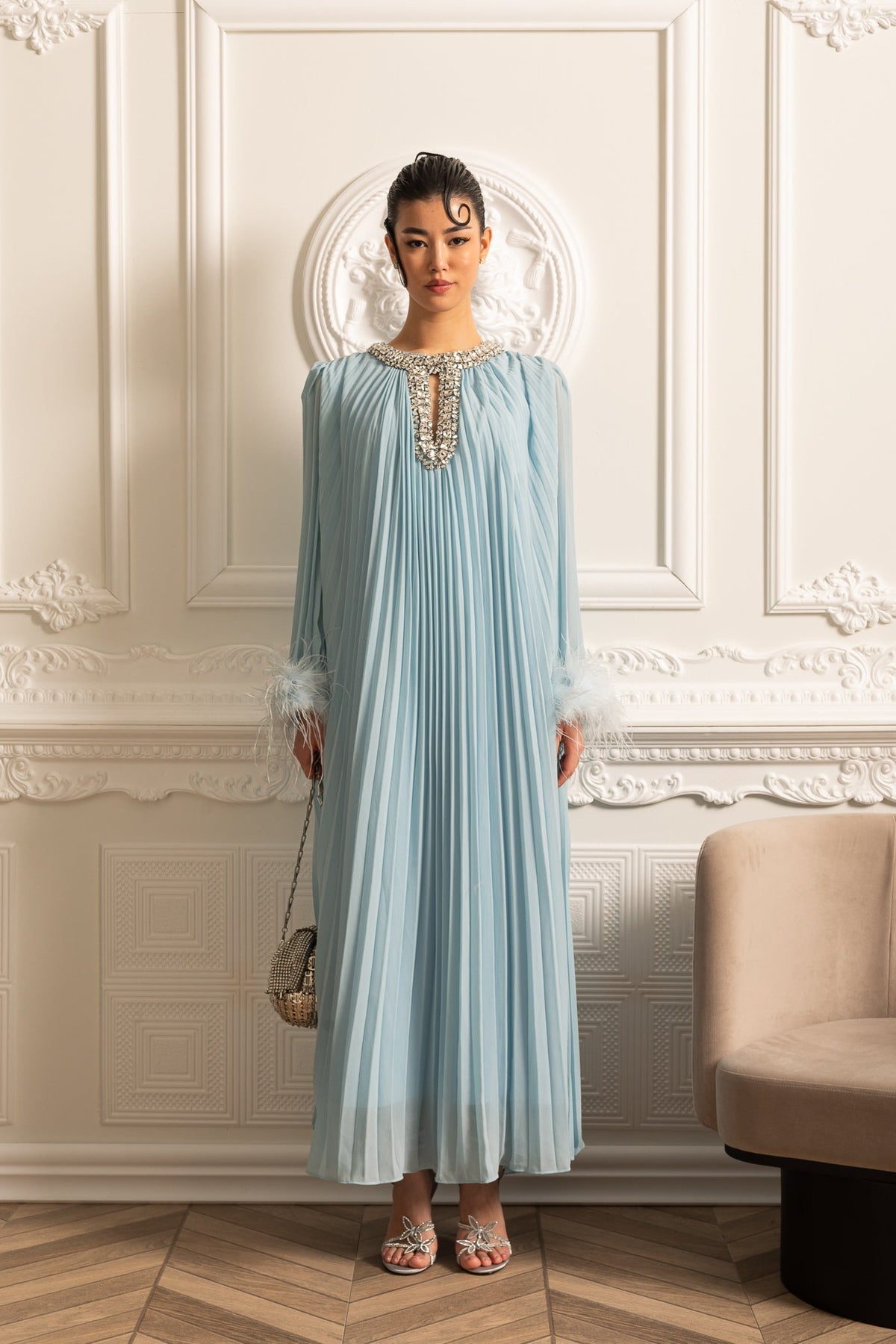 Rhinestone Keyhole Neck Pleated Feather Trim Maxi Gown - View 9