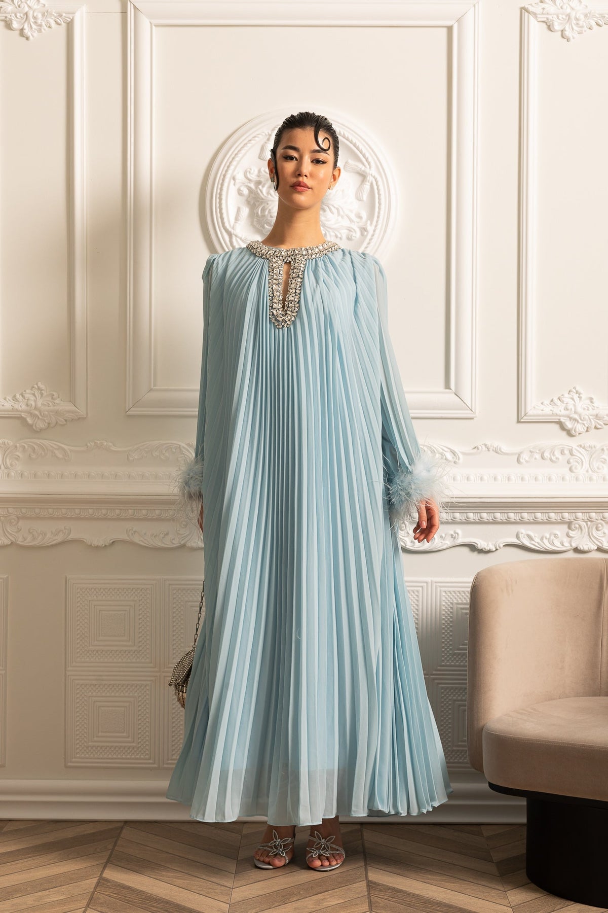 Rhinestone Keyhole Neck Pleated Feather Trim Maxi Gown - View 4