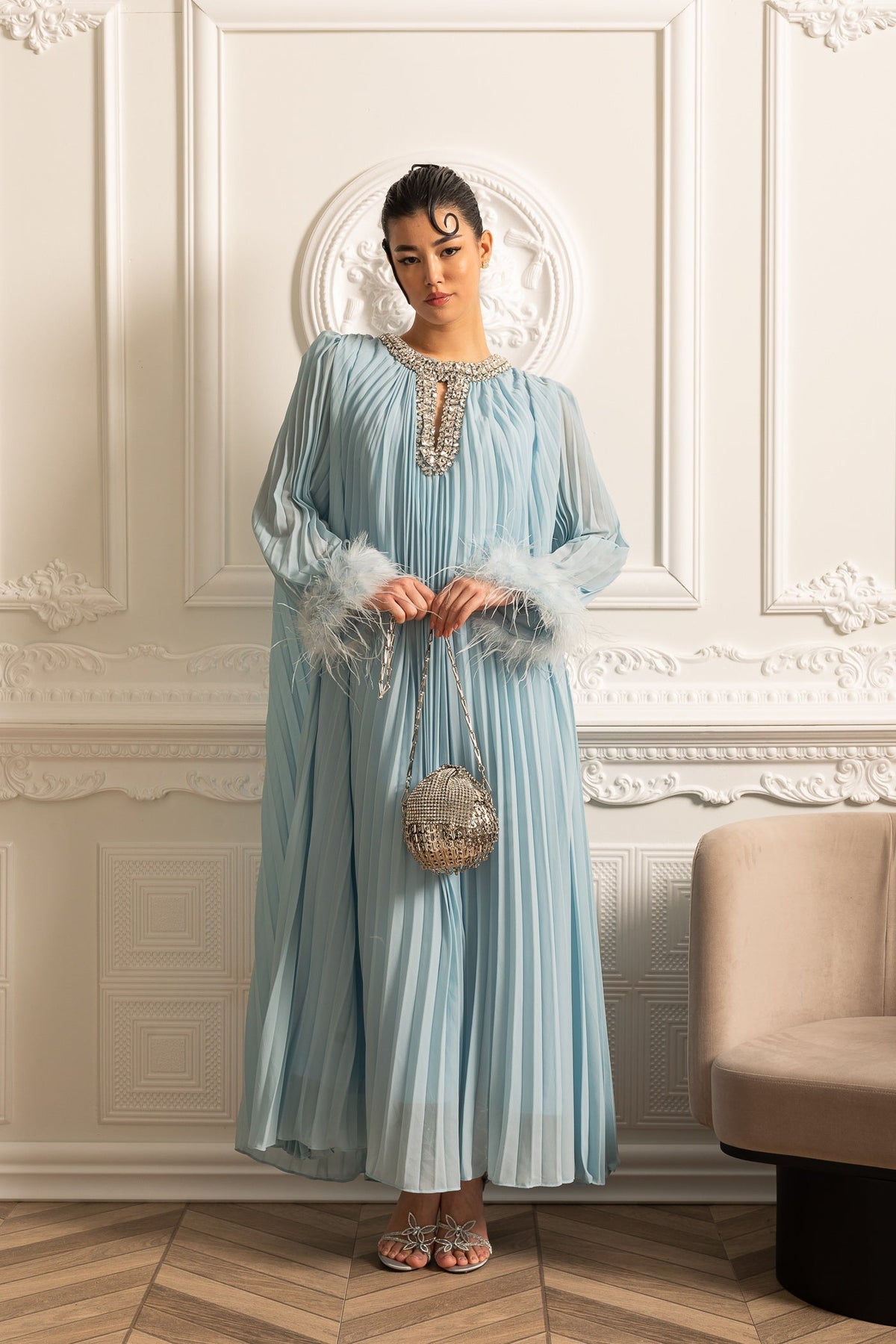 Rhinestone Keyhole Neck Pleated Feather Trim Maxi Gown - View 10