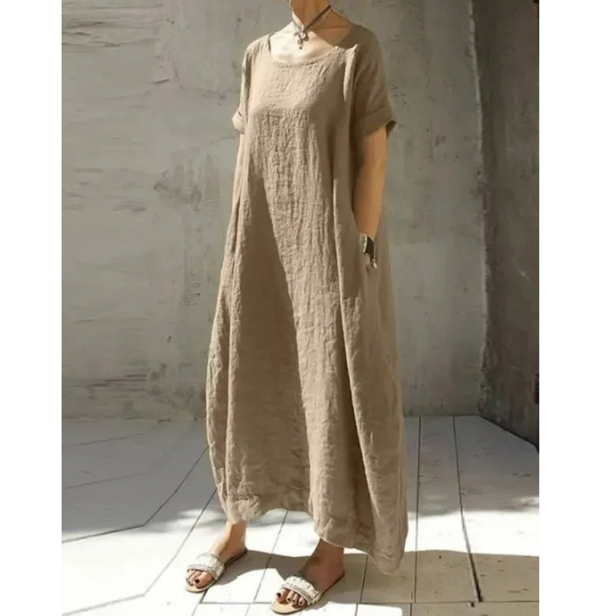 Round Neck Short Sleeve Pocket Relaxed Cocoon Maxi Dress - View 4