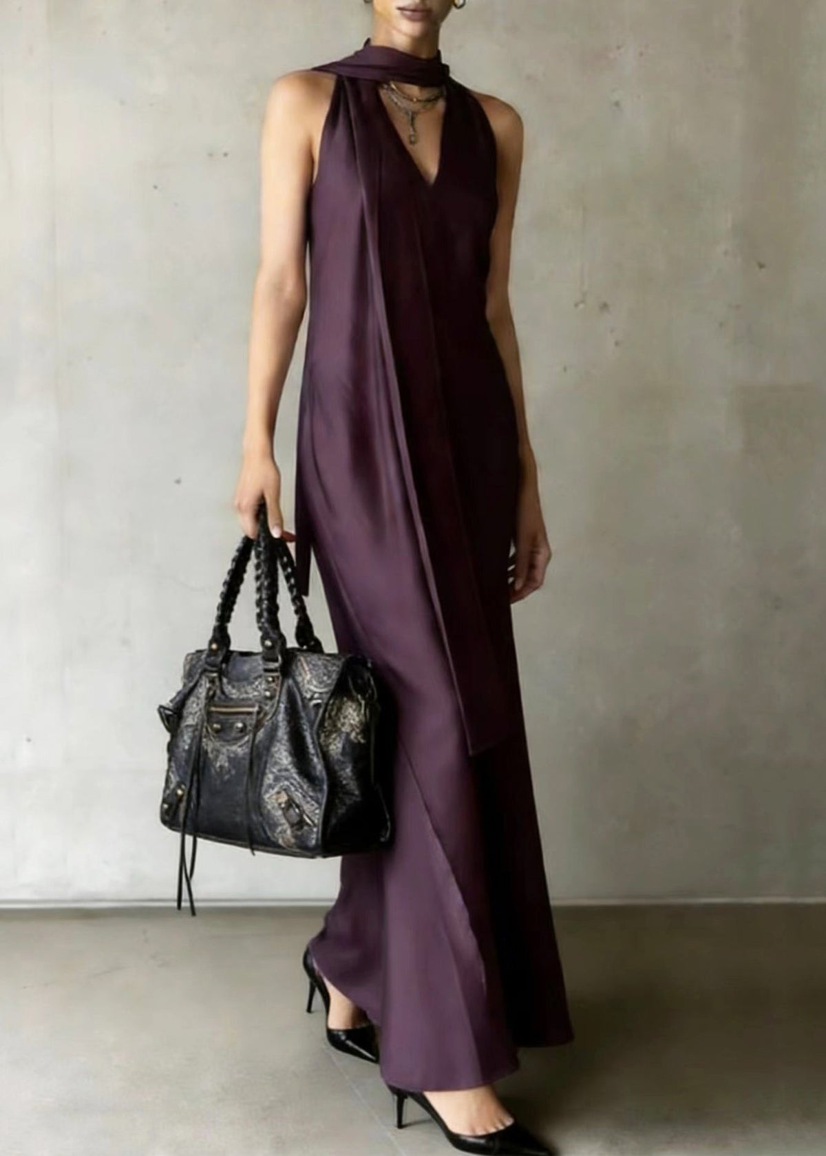 Chiffon Halter Neck Scarf Tie Deep V-Neck Column Maxi Gown - View 3