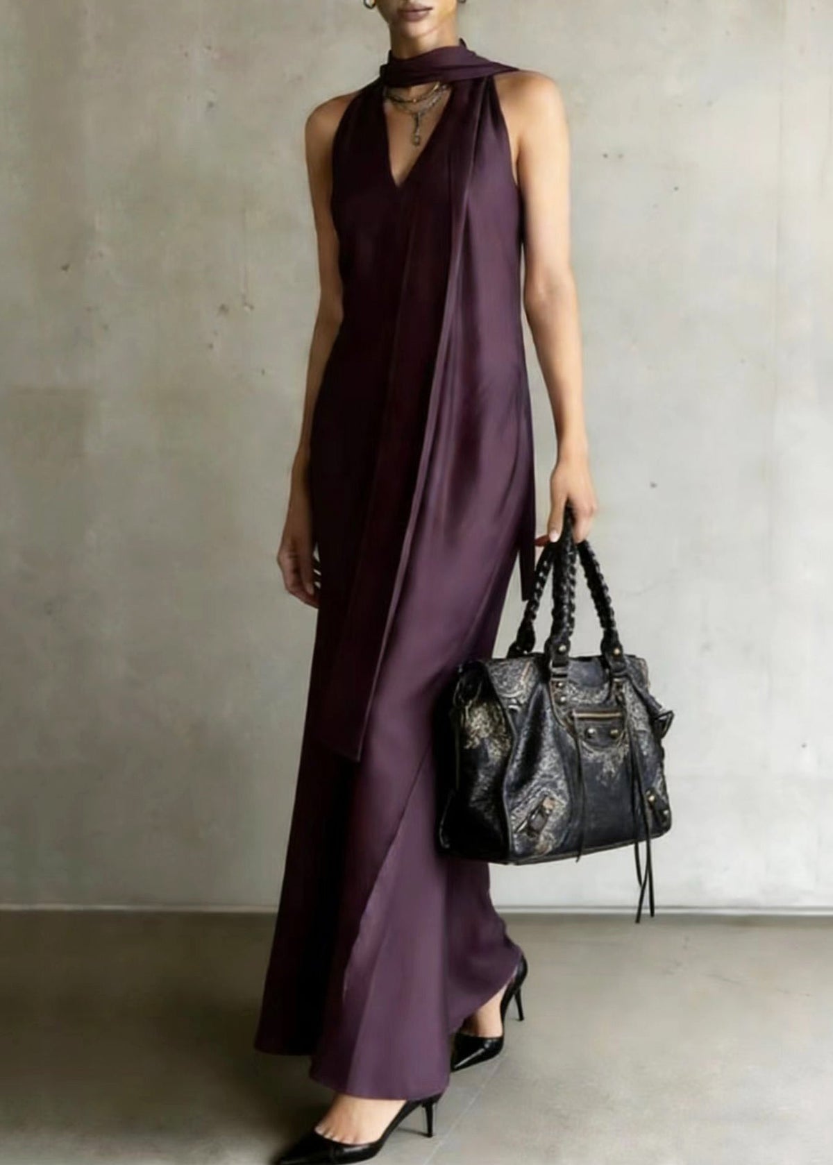 Chiffon Halter Neck Scarf Tie Deep V-Neck Column Maxi Gown - View 5
