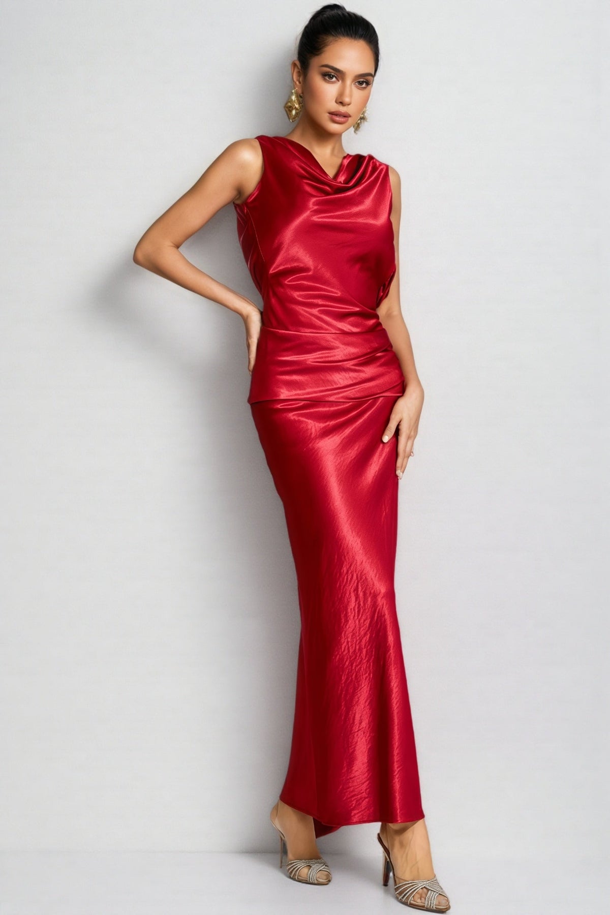 Conjunto Wine Red Satin Backless Maxi Dress - View 4