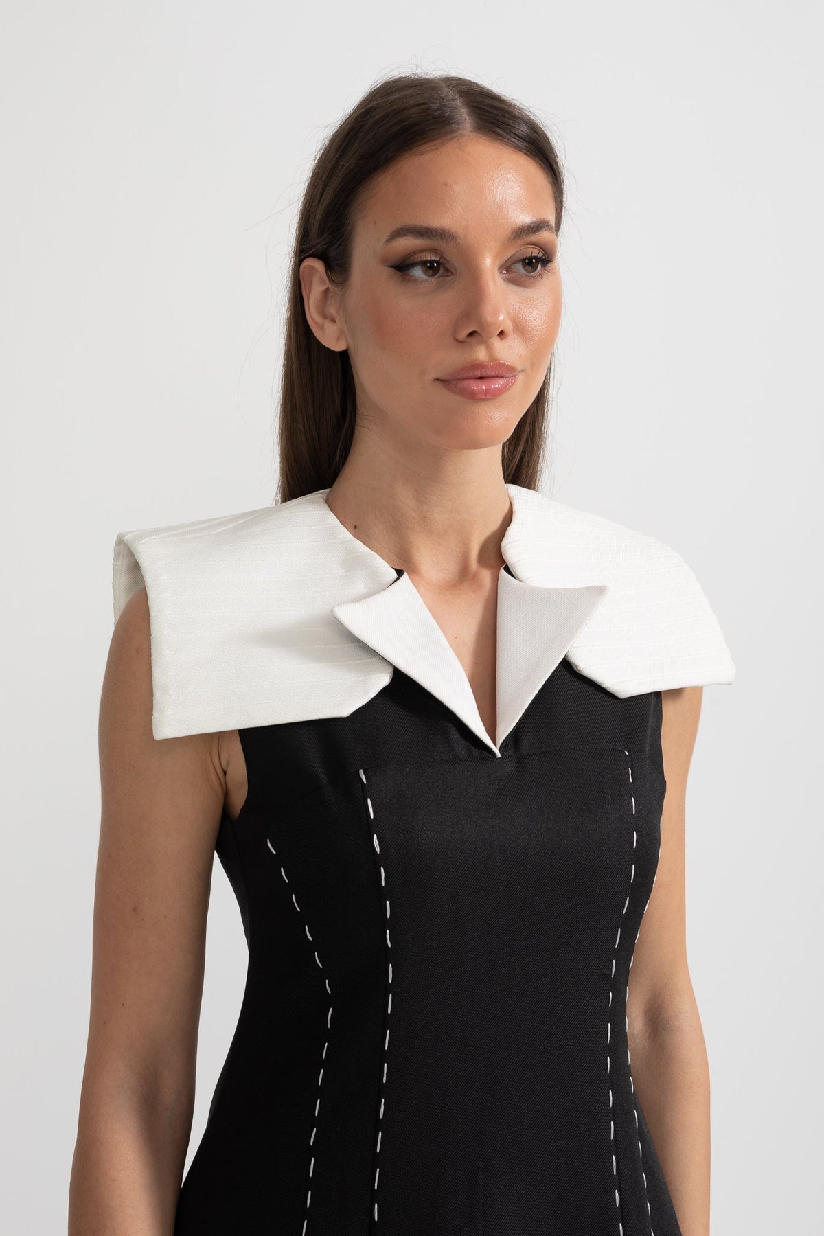 Oversized Collar Contrast Stitch Panel Sleeveless Midi Dress - View 5