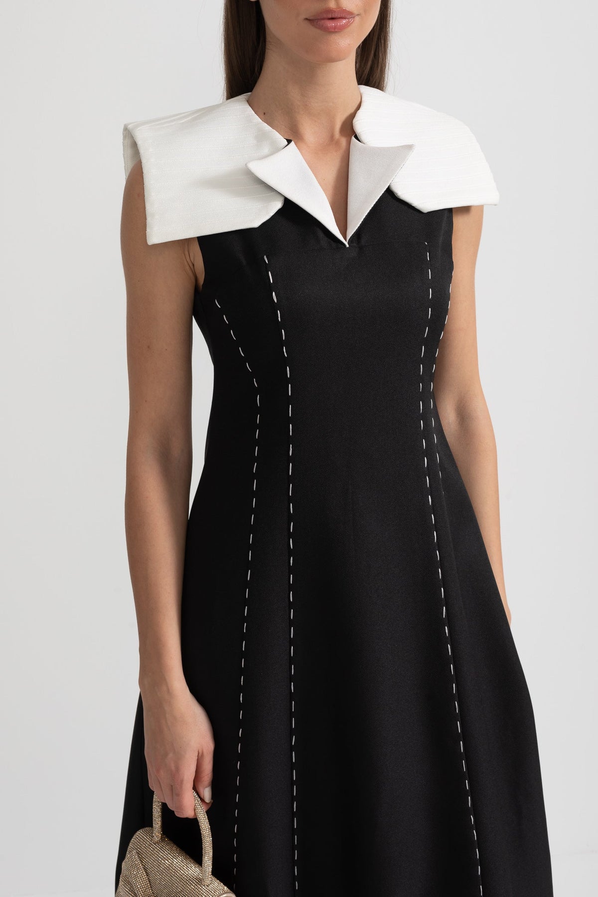 Oversized Collar Contrast Stitch Panel Sleeveless Midi Dress - View 6