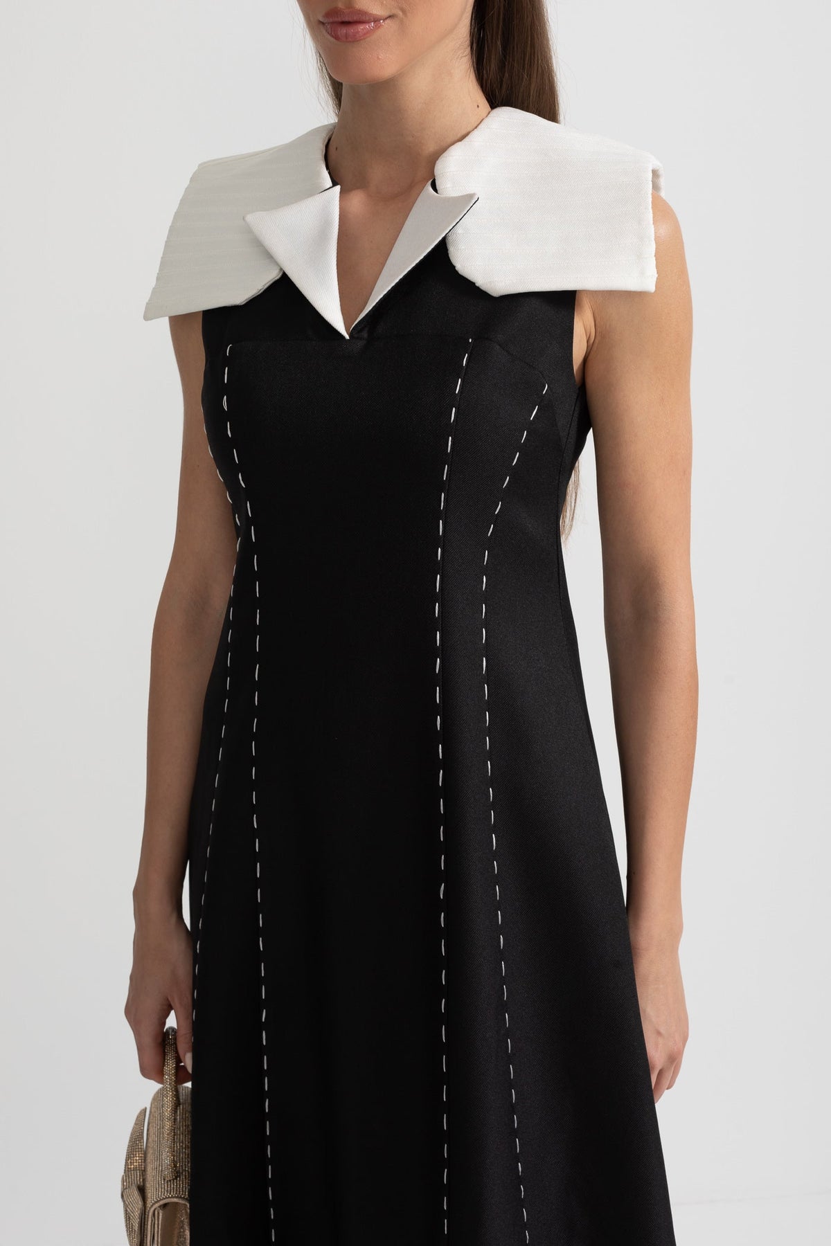 Oversized Collar Contrast Stitch Panel Sleeveless Midi Dress - View 9