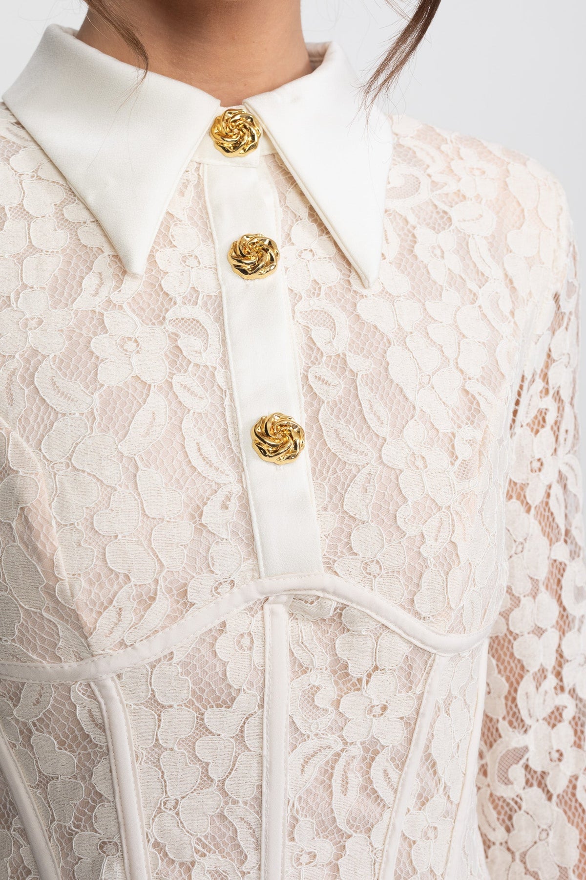 Long Sleeved Lace Mini Dress With Scallop Hem - Ivoire - View 7