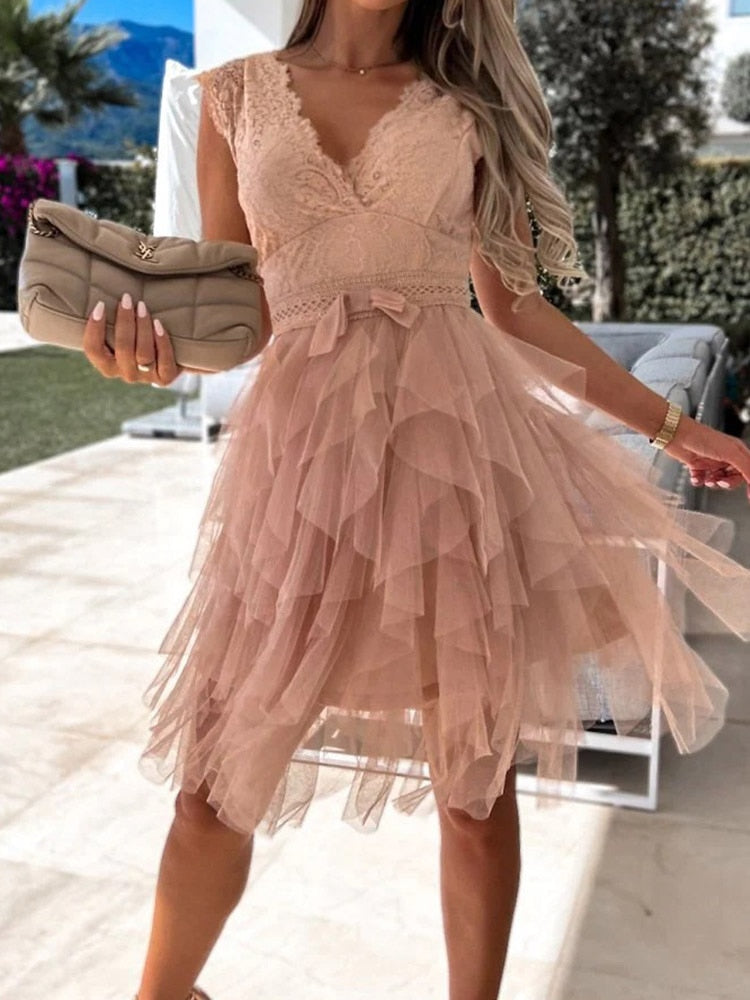 Lace Deep V-Neck Cap Sleeve Bow Waist Tiered Tulle Mini Dress - View 3