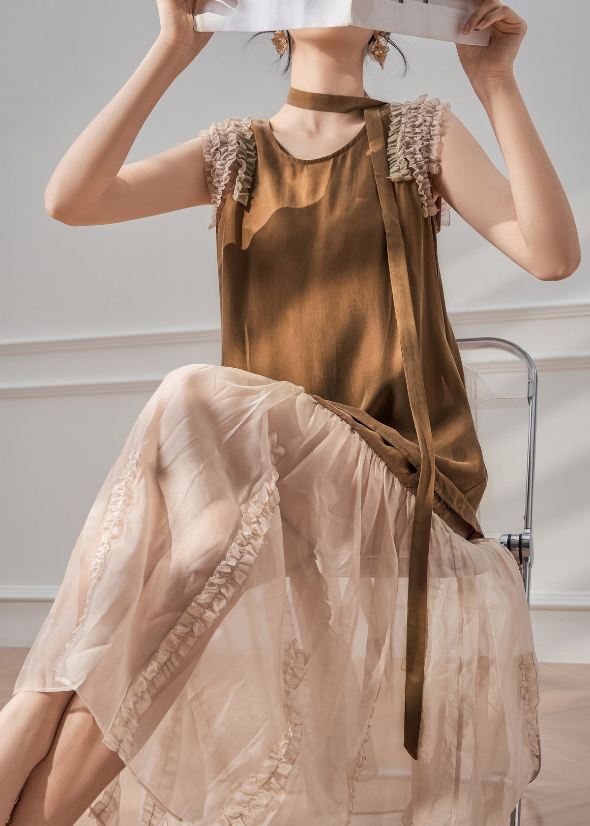 Natural Caramel O-Neck Ruffled Tulle Patchwork Maxi Dress Sleeveless - View 2