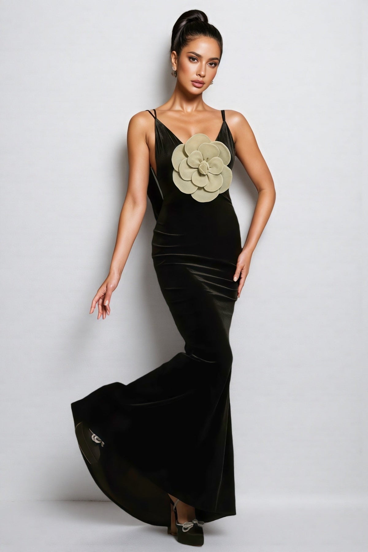 Sorelk Plunge Neck Flower Velvet Maxi Dress - View 2