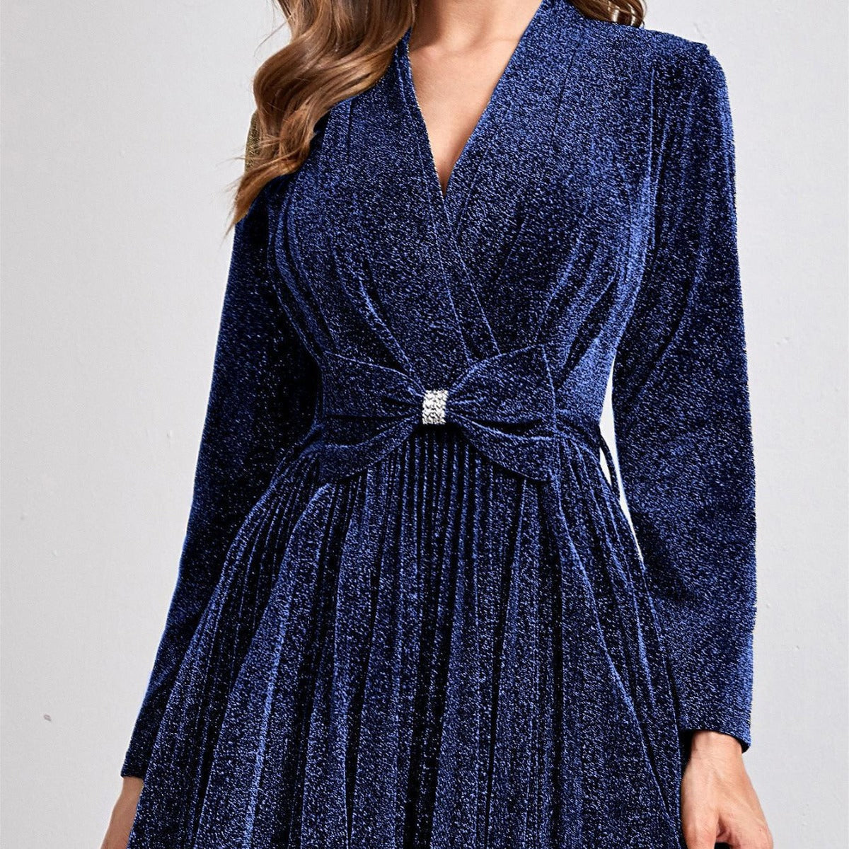 Glitter V-Neck Long Sleeve Pleated Maxi Gown - View 4