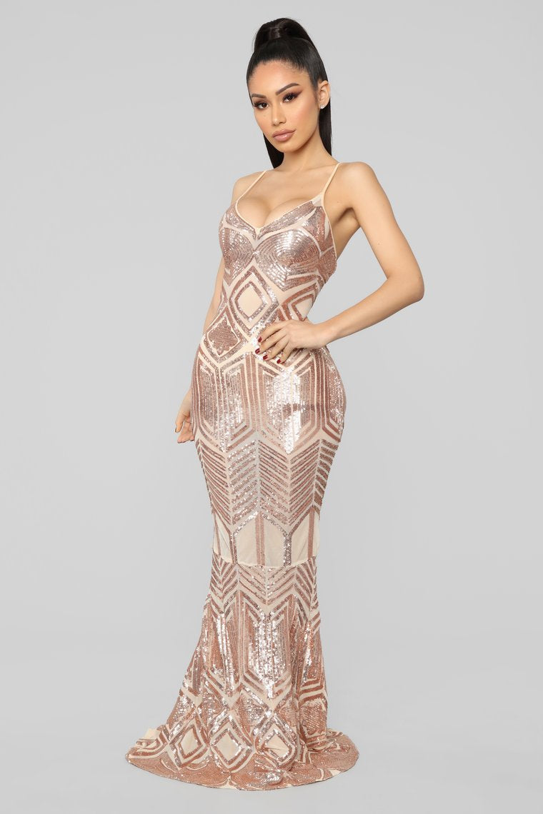 Sequin Geometric Diamond Pattern V-Neck Mermaid Maxi Gown - View 2