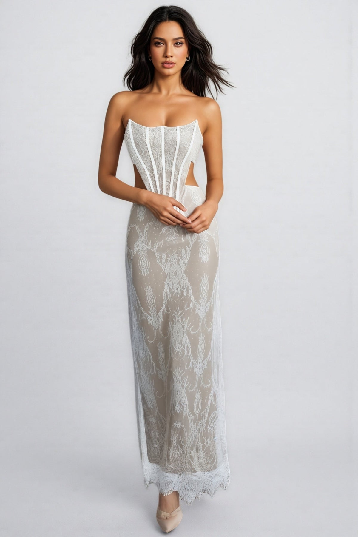 Ivran Sleeveless Lace Maxi Dress - View 2